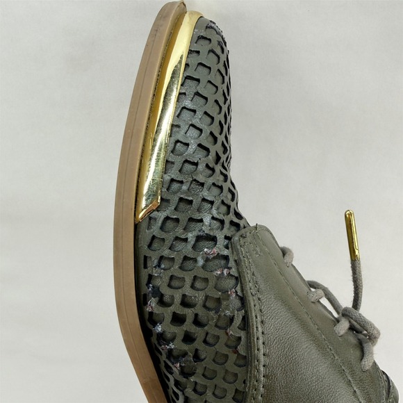 Fergie "Invert" Olive Green Perforated Leather Oxfords Gold Toe Cap W 7.5M - Picture 9 of 10